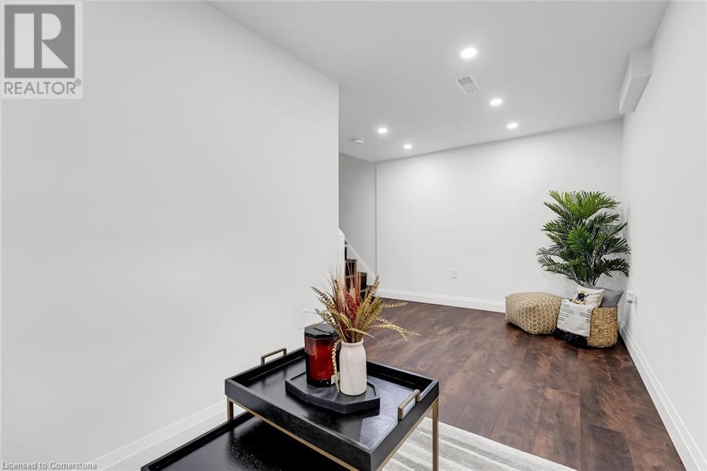 293 Limeridge Road W Unit# 12, Hamilton, Ontario  L9C 2V4 - Photo 27 - 40683870