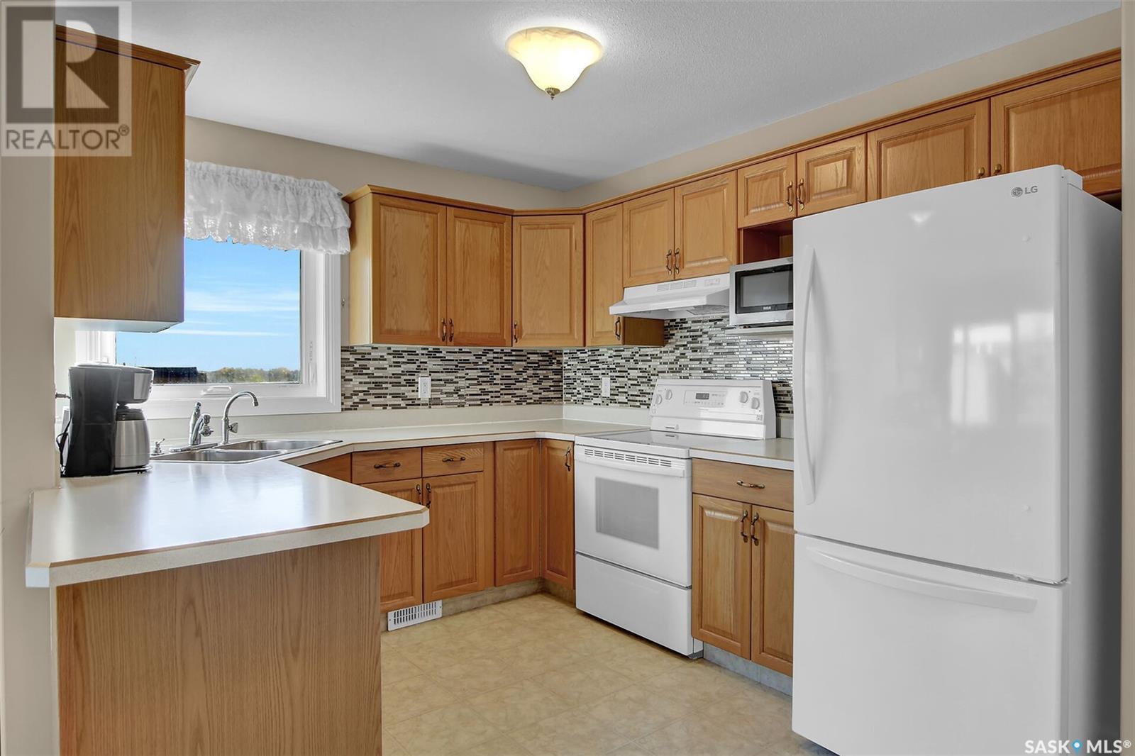 Property at 310 6 Lorne PLACE image 5