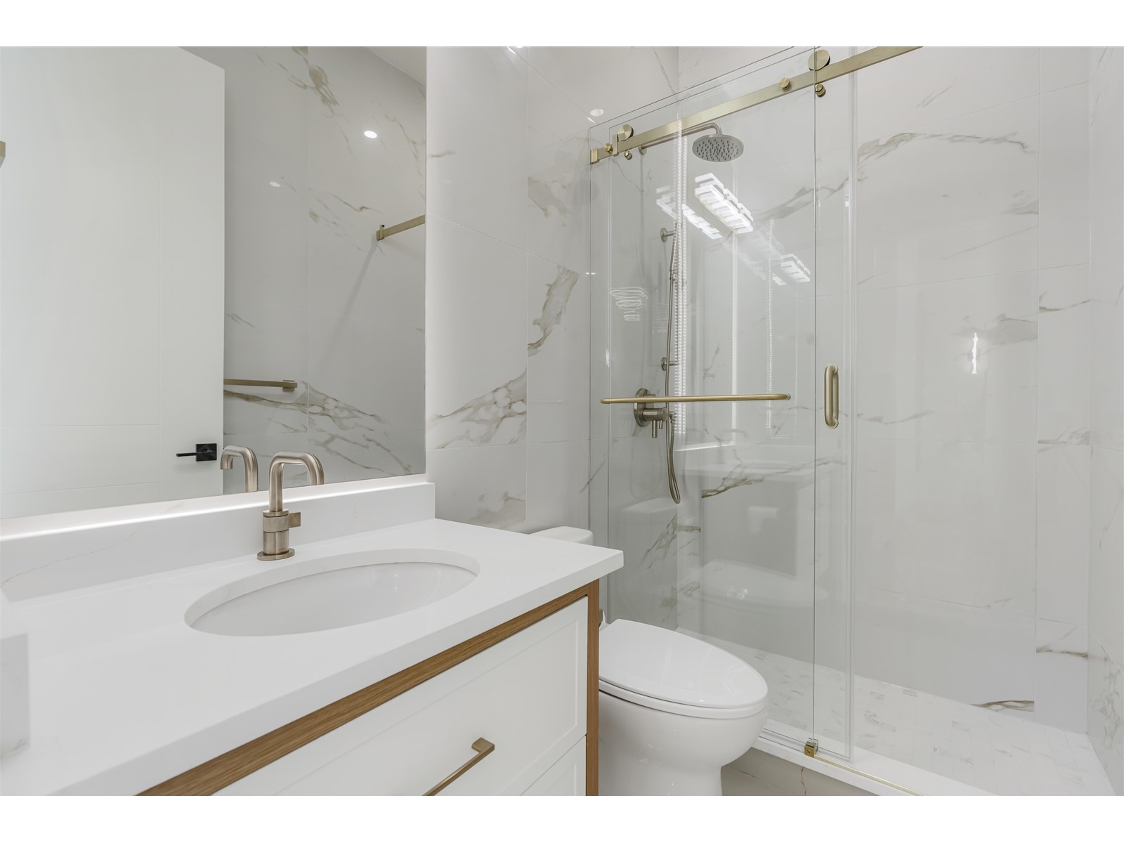 20062 27a Avenue, Langley, British Columbia  V2Z 0B6 - Photo 16 - R2949058