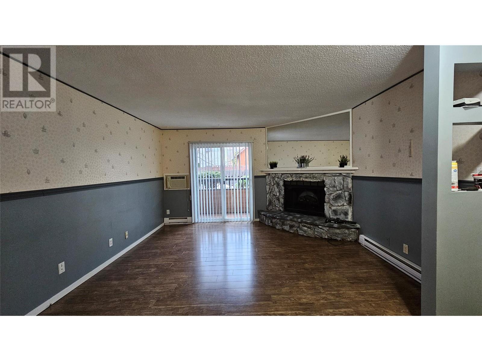 286 Green Avenue W Unit# 106, Penticton, British Columbia  V2A 3T2 - Photo 2 - 10317594