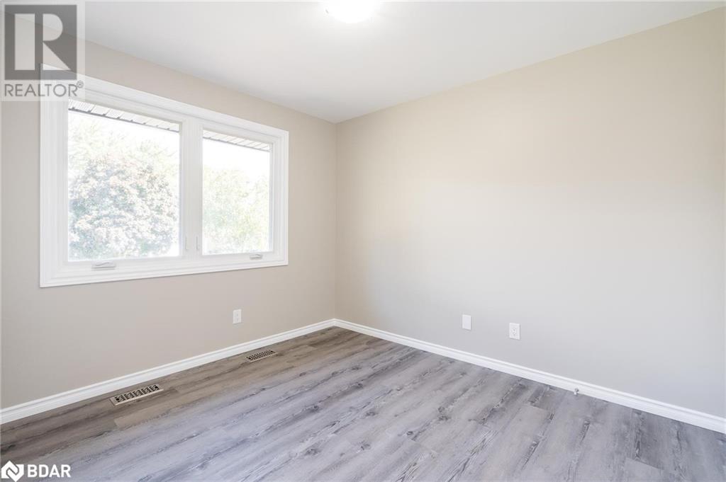 76 Marshall Street, Barrie, Ontario  L4N 3S8 - Photo 12 - 40660215