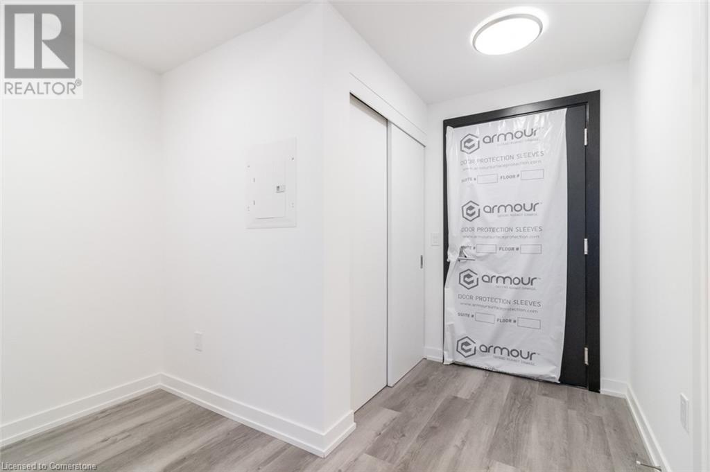 5 Wellington Street S Unit# 404, Kitchener, Ontario  N2G 0E3 - Photo 26 - 40683368