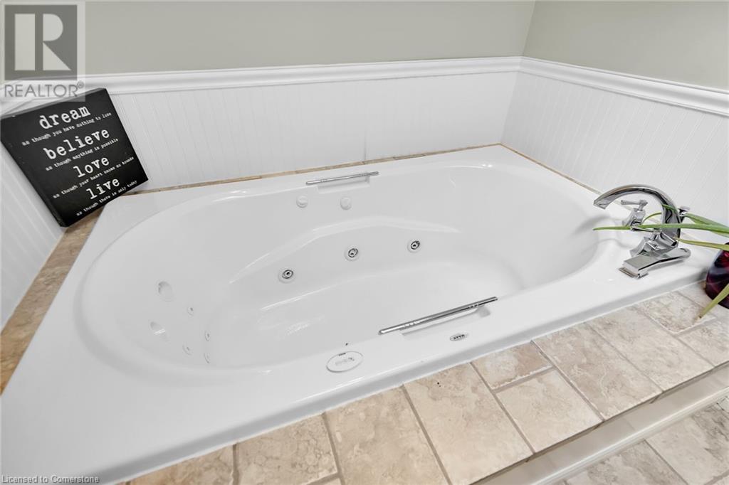 99 Westwinds Drive, London, Ontario  N6C 5M6 - Photo 14 - 40683745