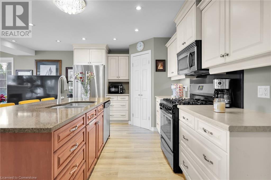99 Westwinds Drive, London, Ontario  N6C 5M6 - Photo 3 - 40683745