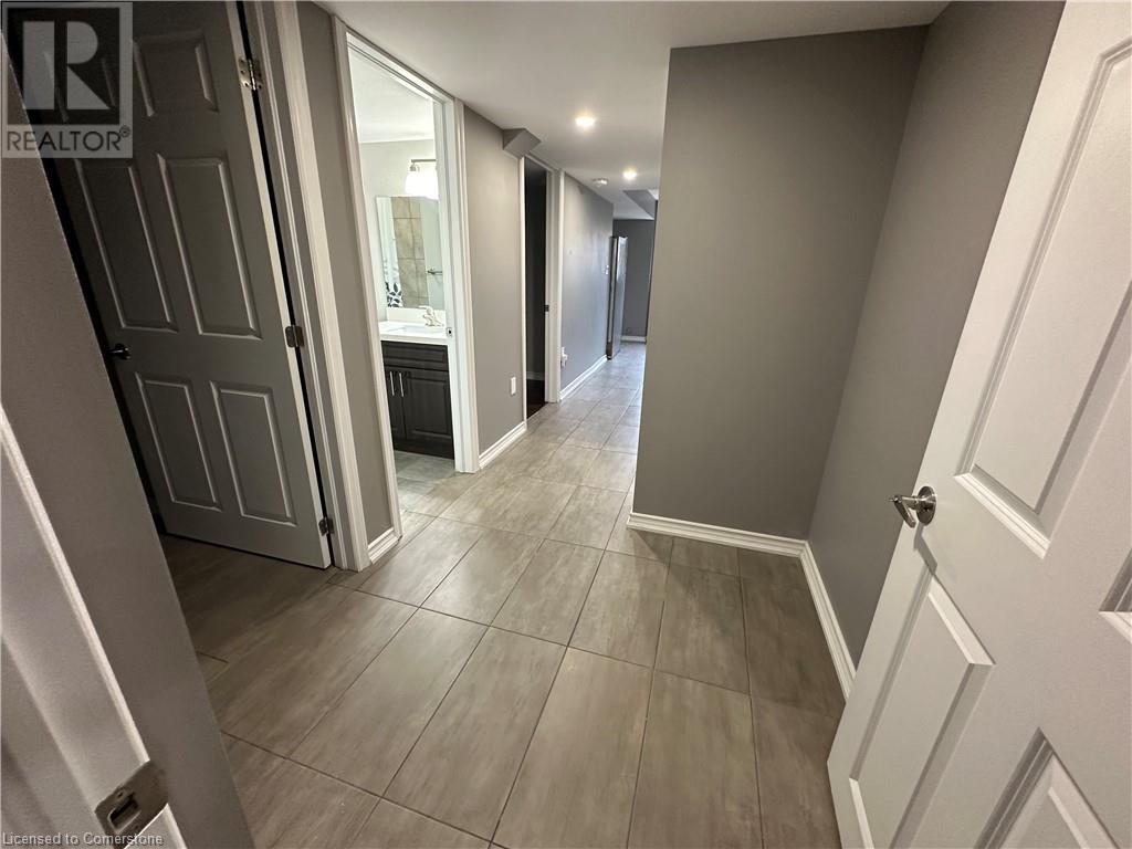 304 Shady Glen Crescent, Kitchener, Ontario  N2R 0J9 - Photo 6 - 40683751