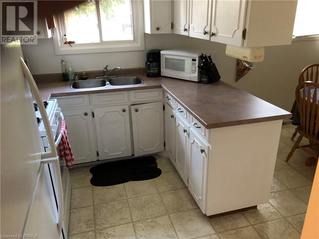 Property at 24 HILLCREST Avenue image 3
