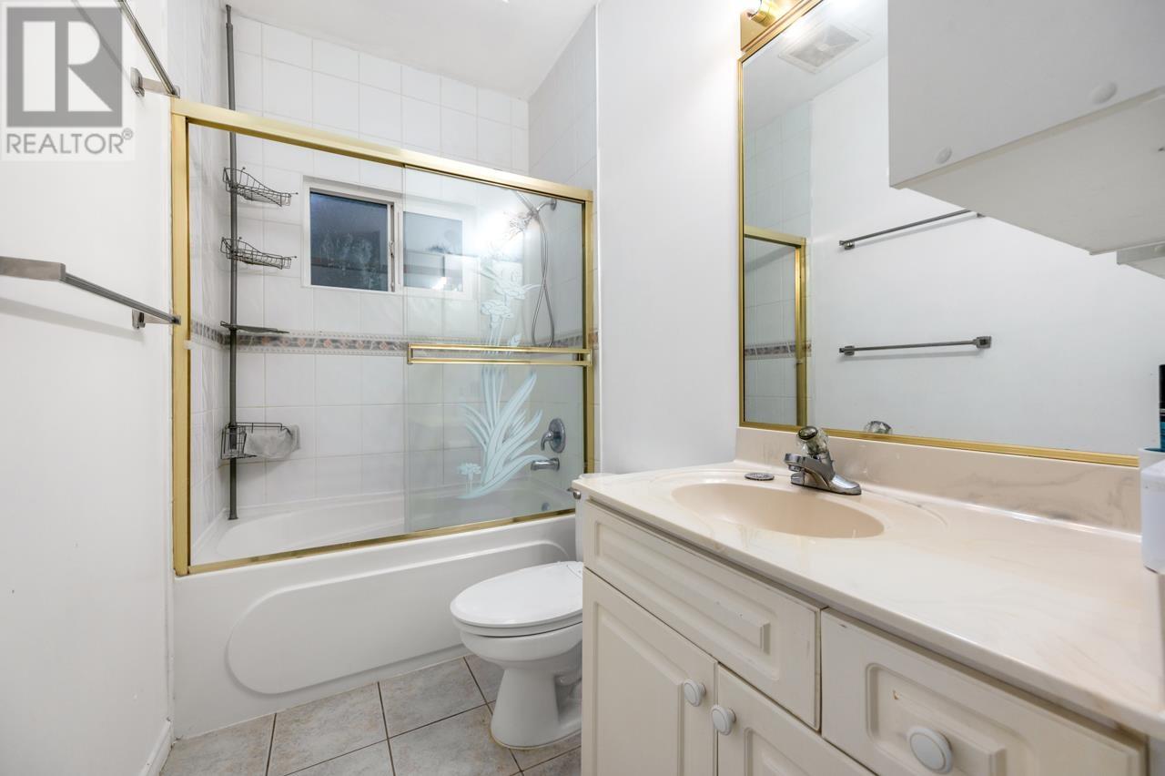 3055 Douglas Road, Burnaby, British Columbia  V5G 3N8 - Photo 11 - R2948579