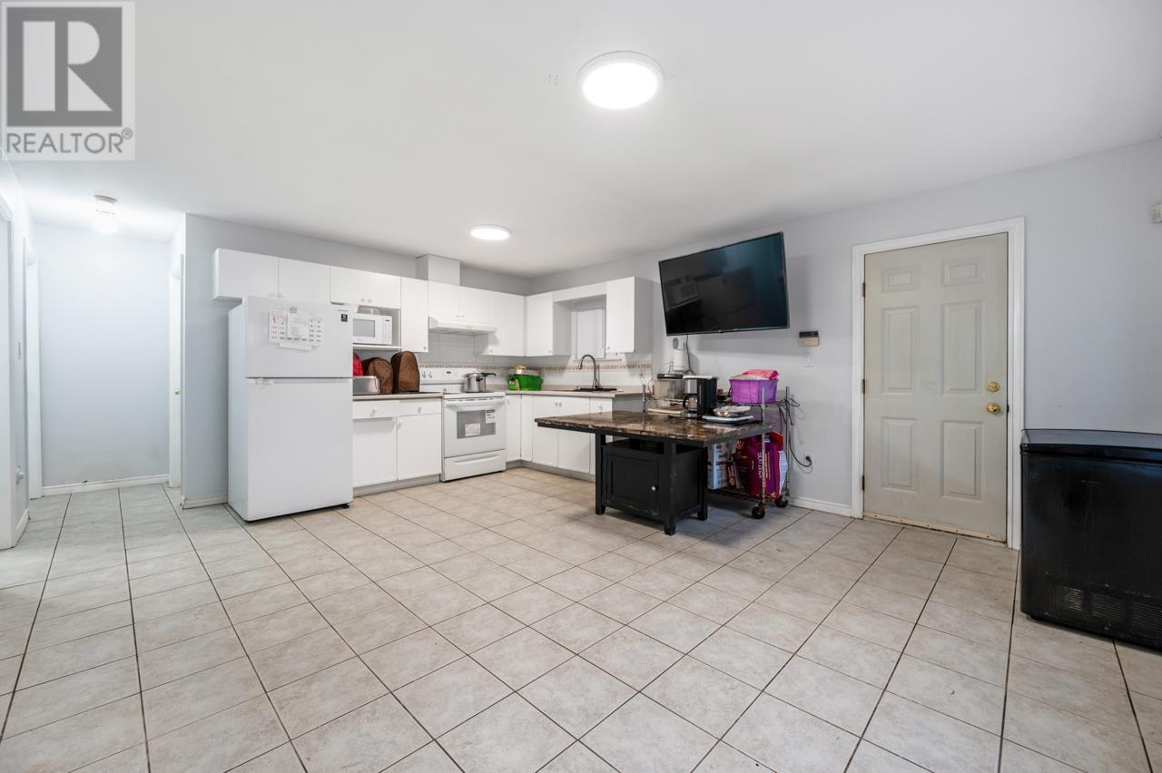 3055 Douglas Road, Burnaby, British Columbia  V5G 3N8 - Photo 13 - R2948579