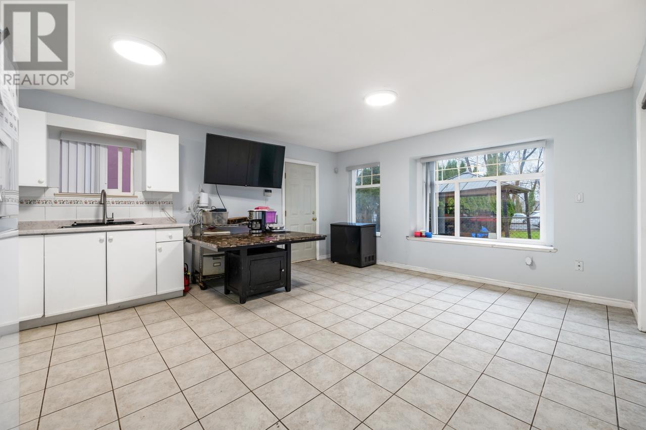 3055 Douglas Road, Burnaby, British Columbia  V5G 3N8 - Photo 14 - R2948579