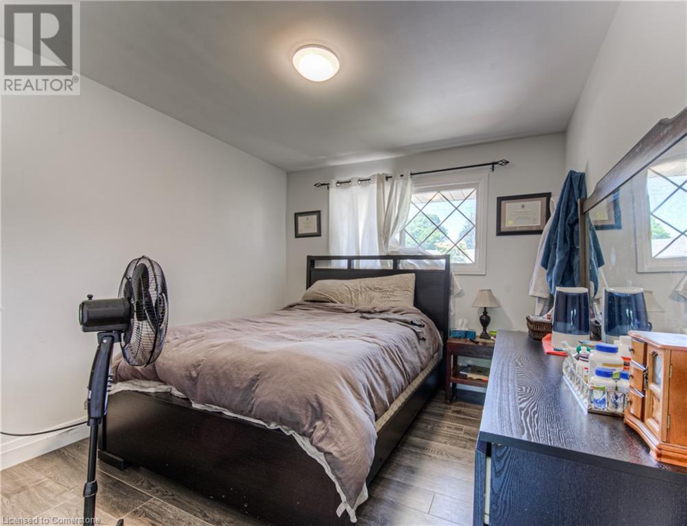 27 Weichel Street, Kitchener, Ontario  N2M 2A7 - Photo 11 - 40662989