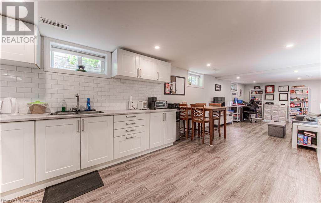 27 Weichel Street, Kitchener, Ontario  N2M 2A7 - Photo 17 - 40662989