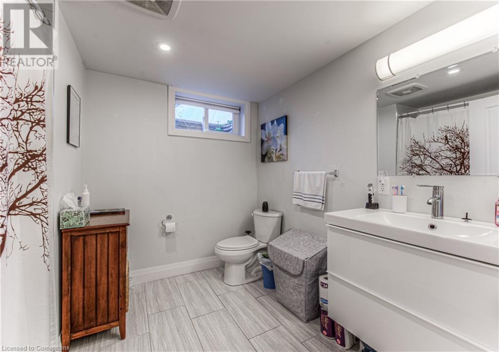 27 Weichel Street, Kitchener, Ontario  N2M 2A7 - Photo 15 - 40662989