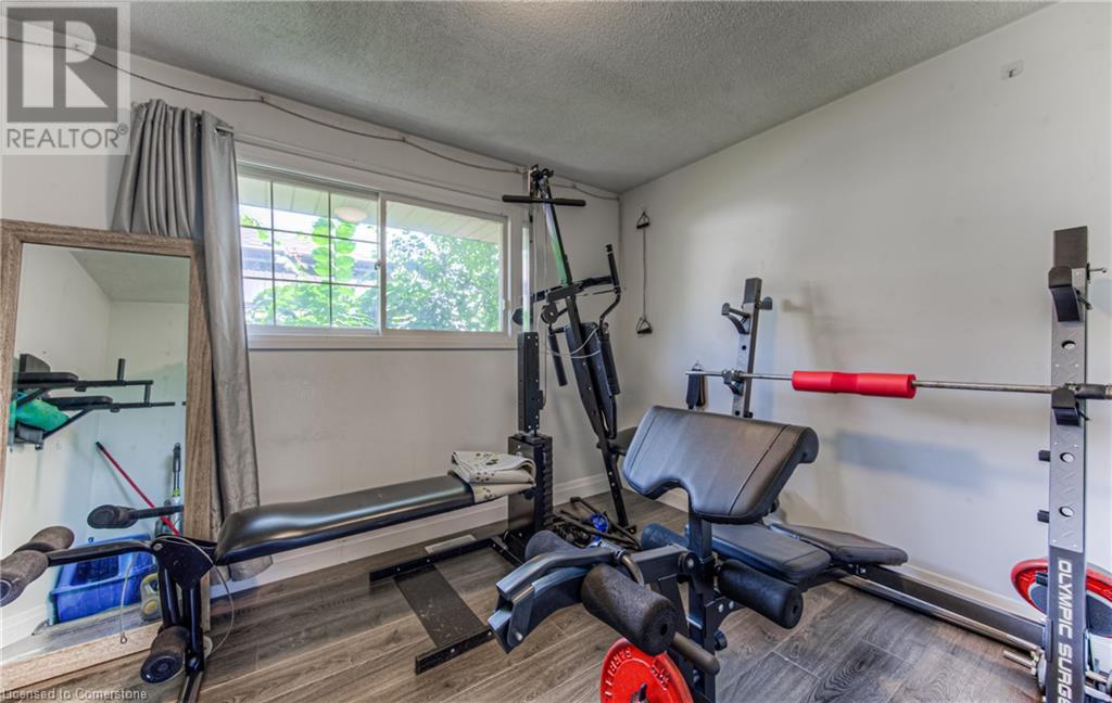 27 Weichel Street, Kitchener, Ontario  N2M 2A7 - Photo 12 - 40662989