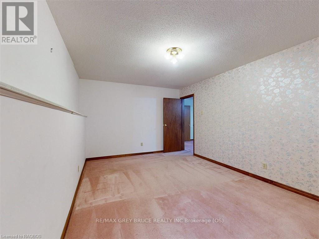 775 21st A E, Owen Sound, Ontario  N4K 6T2 - Photo 36 - X11880057