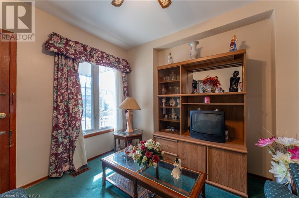 33 Clyde Street, Hamilton, Ontario  L8L 5R5 - Photo 3 - 40682990