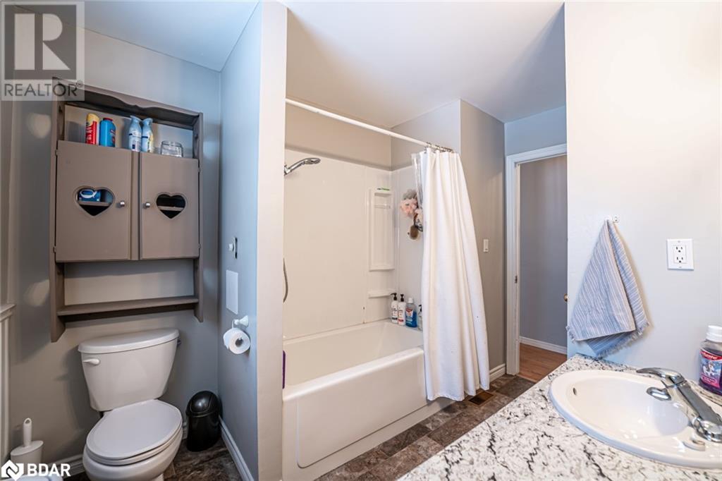 53 Ward Avenue, Oro-Medonte, Ontario  L3V 6H2 - Photo 12 - 40683618