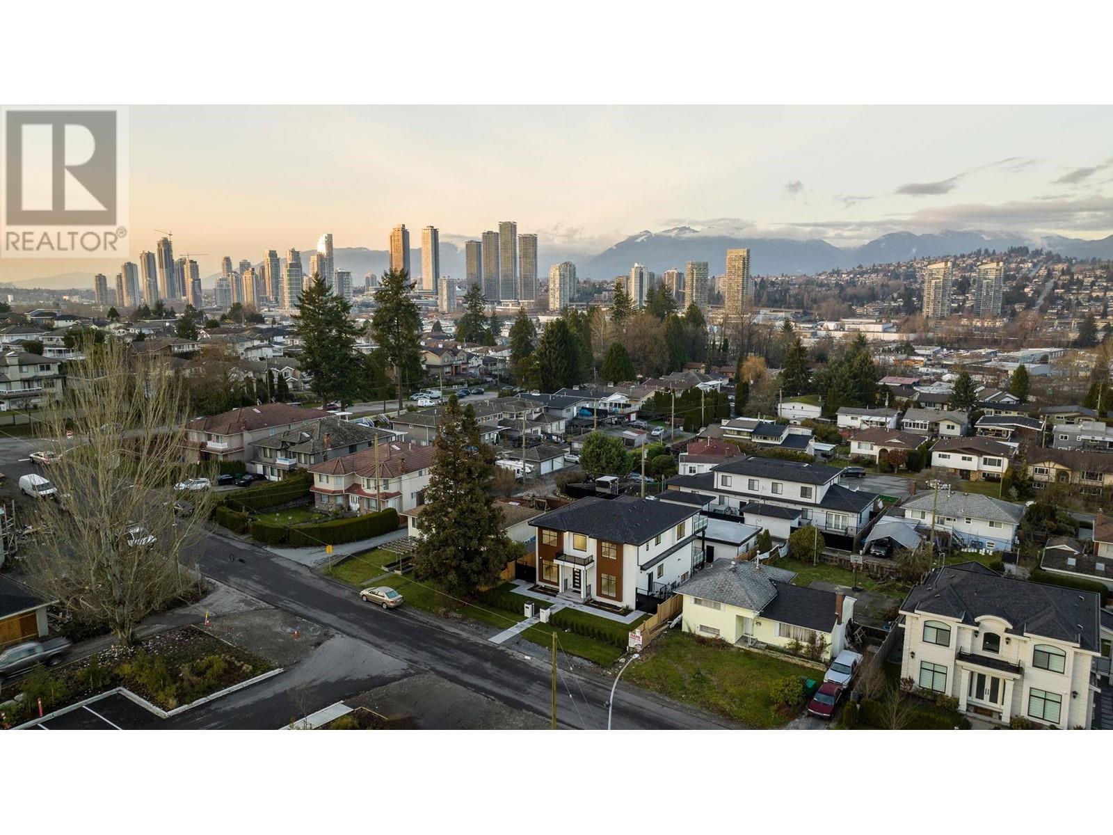 5675 Laurel Street, Burnaby, British Columbia  V5G 1N4 - Photo 39 - R2948686