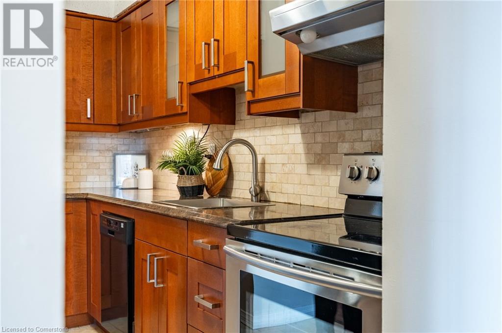 975 Warwick Court Unit# 201, Burlington, Ontario  L7T 3Z7 - Photo 32 - 40683762