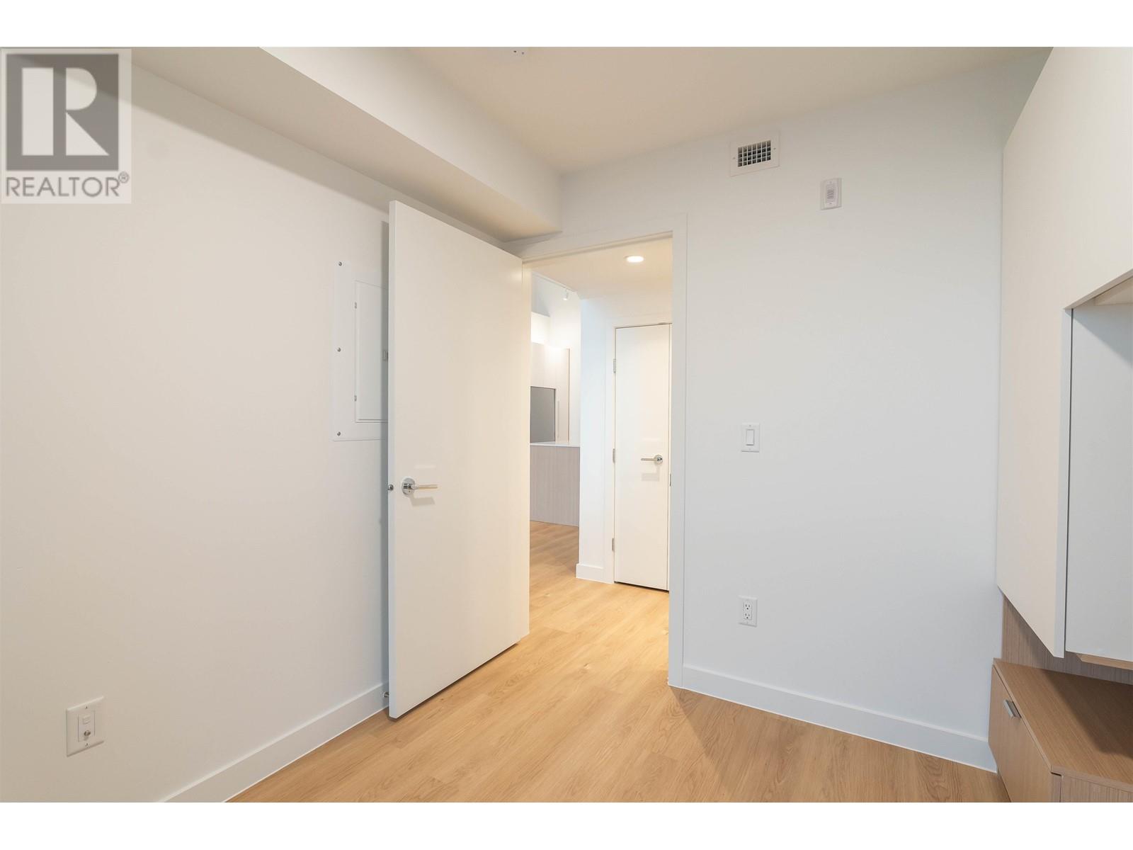 308 9888 University Crescent, Burnaby, British Columbia V5A 0G4 - Photo 10 - R2936025