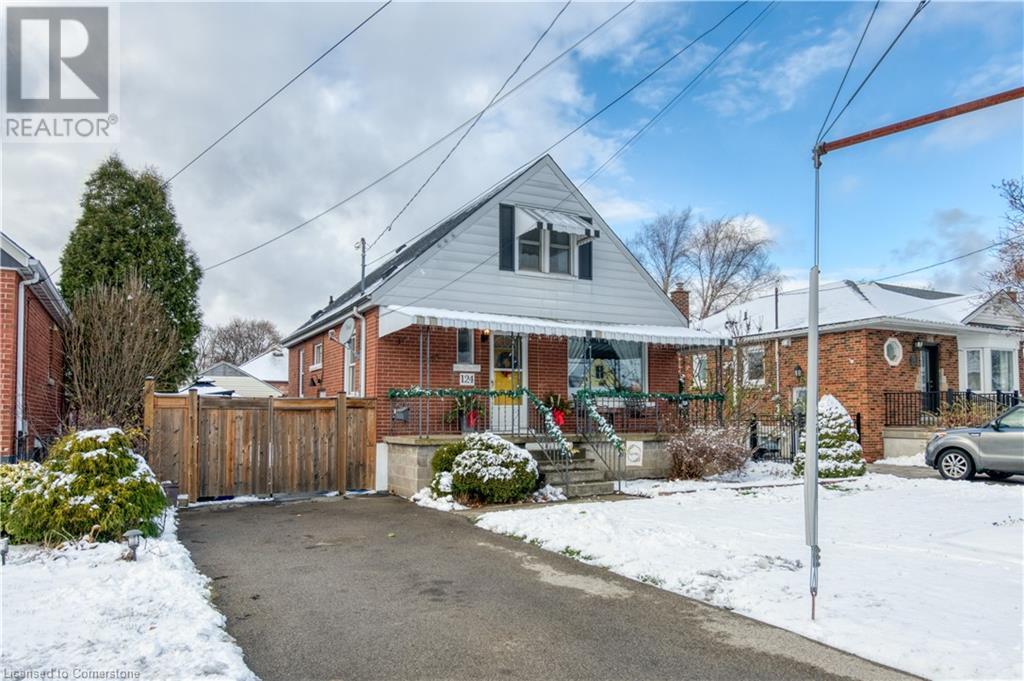 124 East 43rd StreetHamilton, Ontario  L8T 3B9 - Photo 3 - 40683895