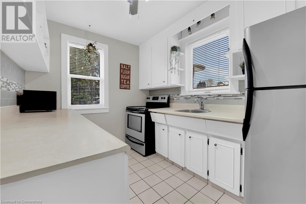 124 East 43rd StreetHamilton, Ontario  L8T 3B9 - Photo 10 - 40683895