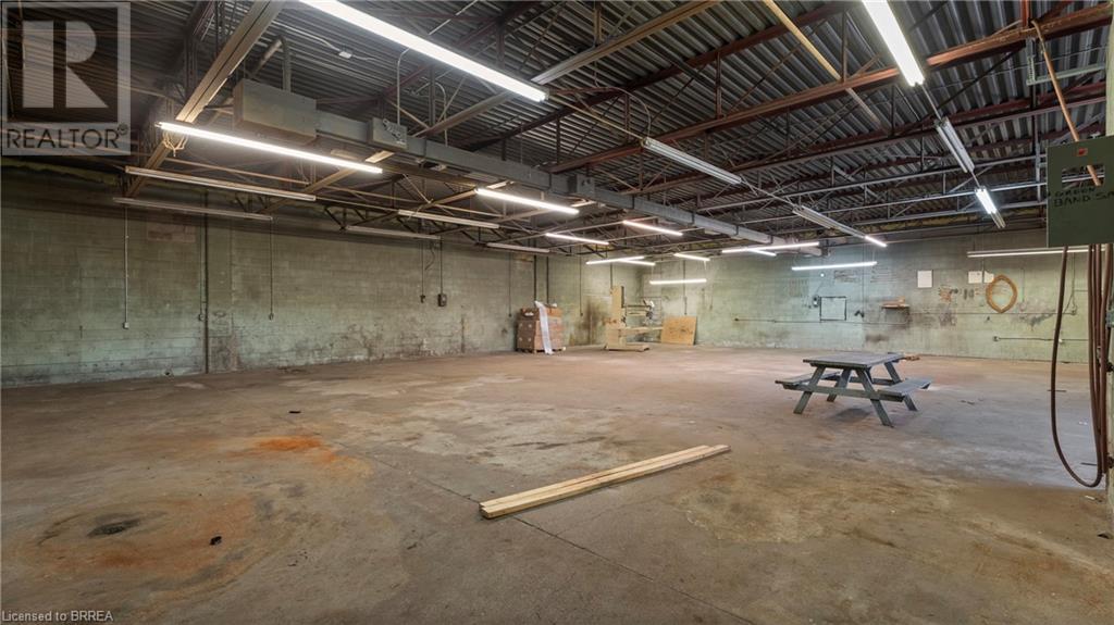 247 Colborne Street W, Brantford, Ontario  N3T 1M1 - Photo 14 - 40683789