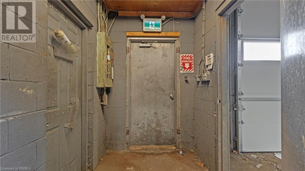 247 Colborne Street W, Brantford, Ontario  N3T 1M1 - Photo 15 - 40683789