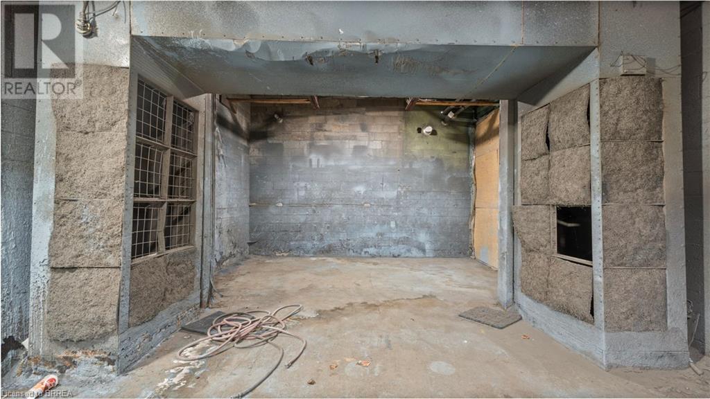 247 Colborne Street W, Brantford, Ontario  N3T 1M1 - Photo 18 - 40683789