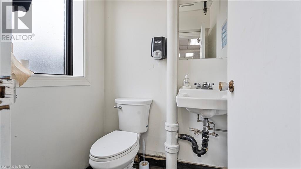 247 Colborne Street W, Brantford, Ontario  N3T 1M1 - Photo 24 - 40683789