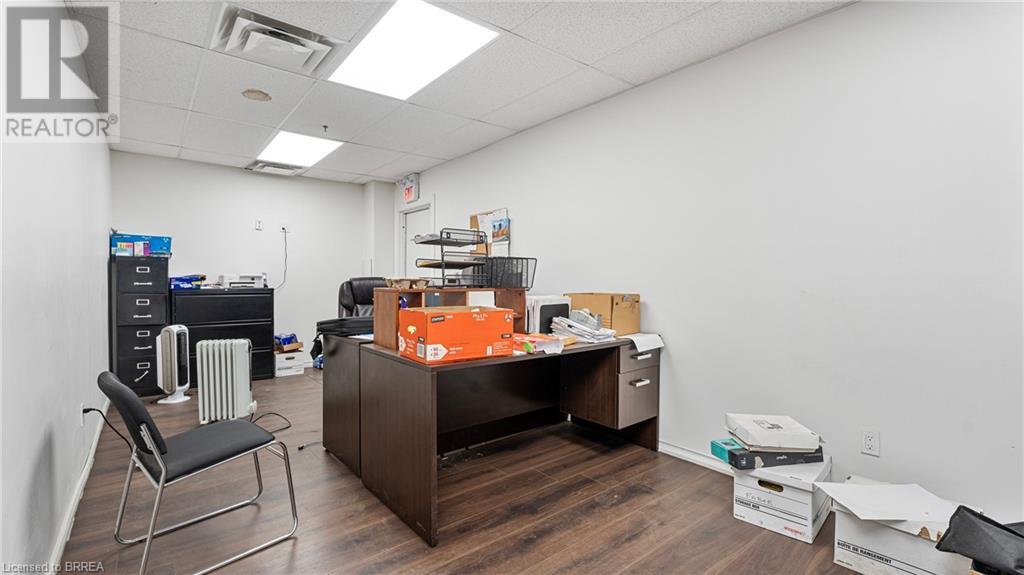 247 Colborne Street W, Brantford, Ontario  N3T 1M1 - Photo 28 - 40683789