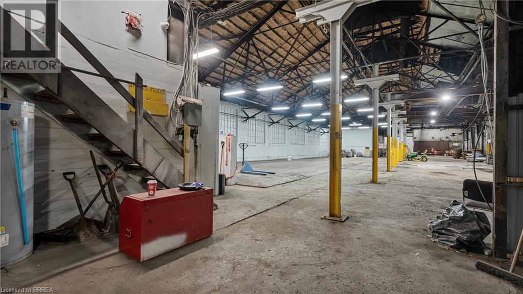 247 Colborne Street W, Brantford, Ontario  N3T 1M1 - Photo 32 - 40683789