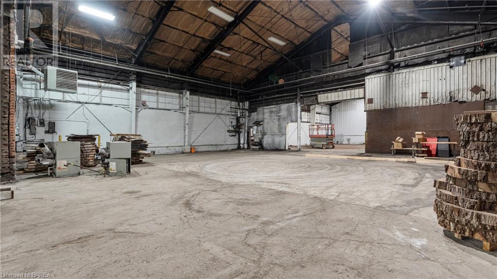 247 Colborne Street W, Brantford, Ontario  N3T 1M1 - Photo 36 - 40683789