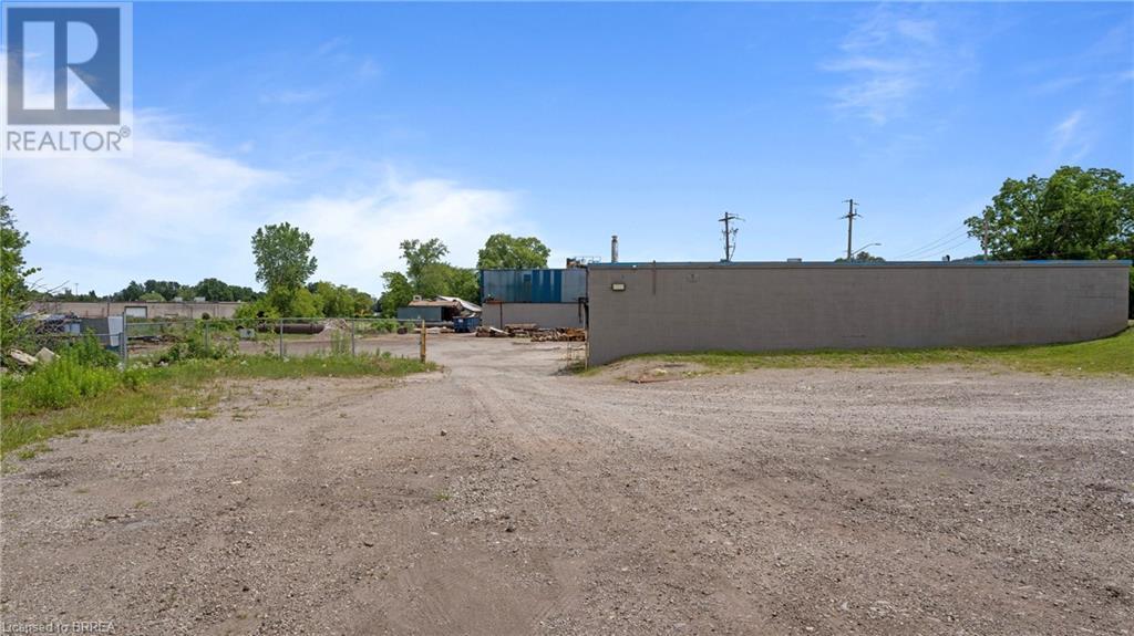 247 Colborne Street W, Brantford, Ontario  N3T 1M1 - Photo 5 - 40683789