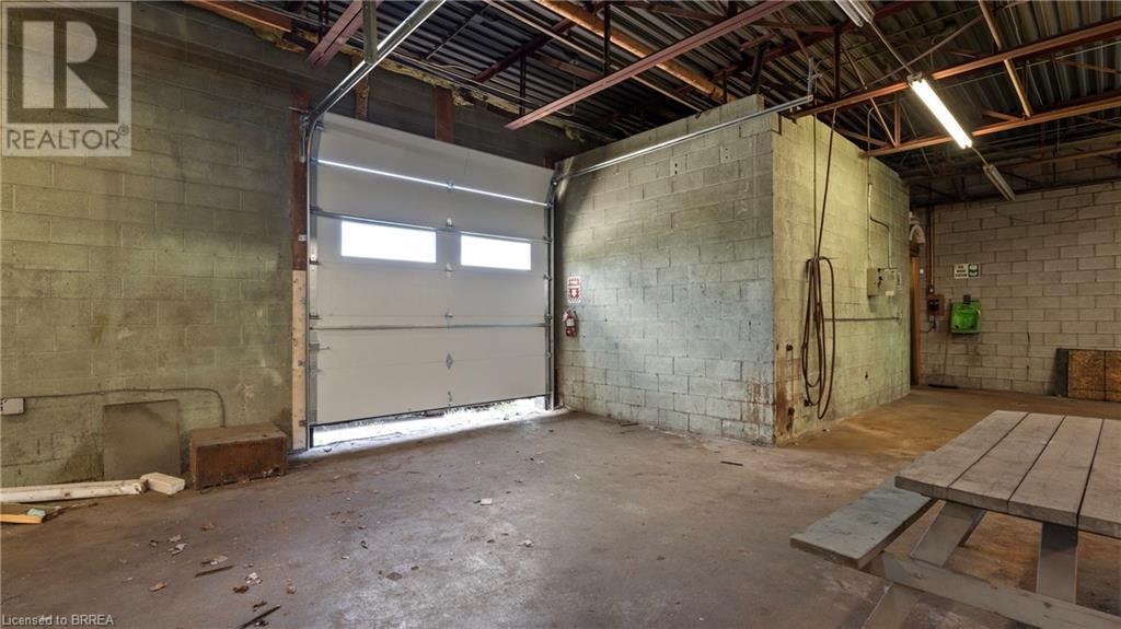 247 Colborne Street W, Brantford, Ontario  N3T 1M1 - Photo 9 - 40683789