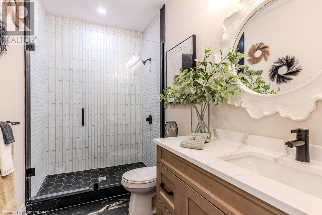 7 Bartlett Avenue, Grimsby, Ontario  L3M 5N7 - Photo 6 - 40683928