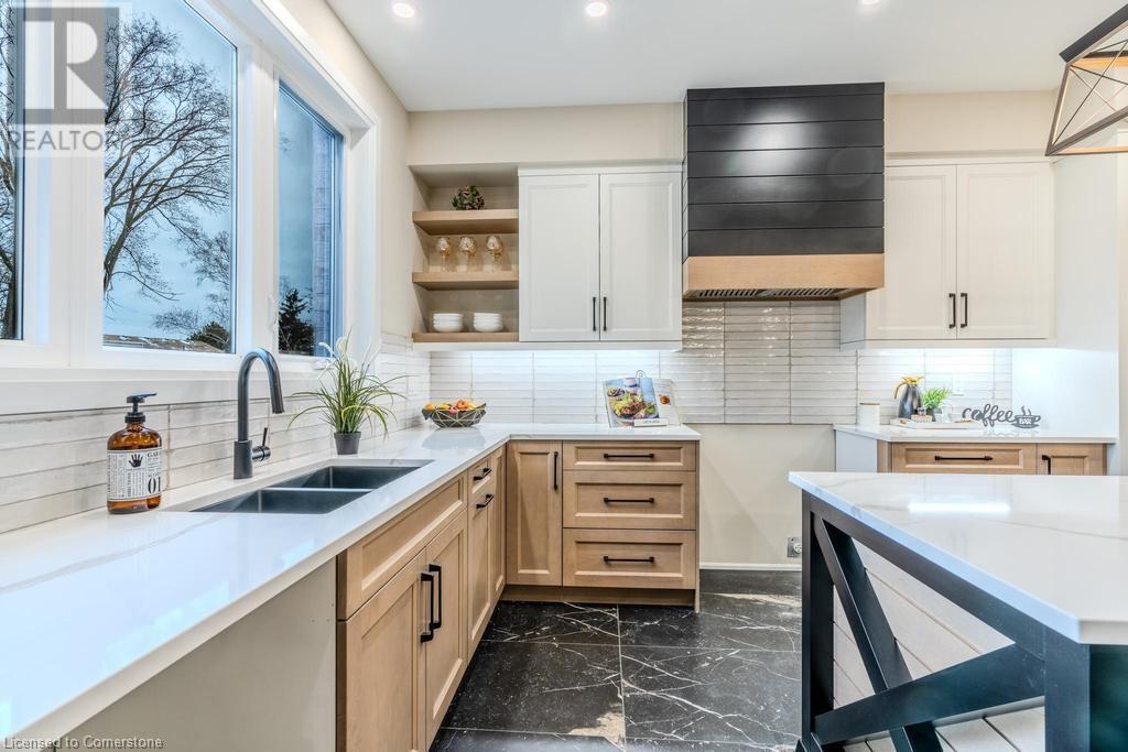 7 Bartlett Avenue, Grimsby, Ontario  L3M 5N7 - Photo 16 - 40683928