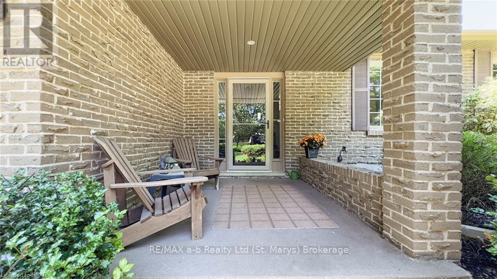 18 Conway Court, Zorra, Ontario  N0M 2M0 - Photo 4 - X10780534