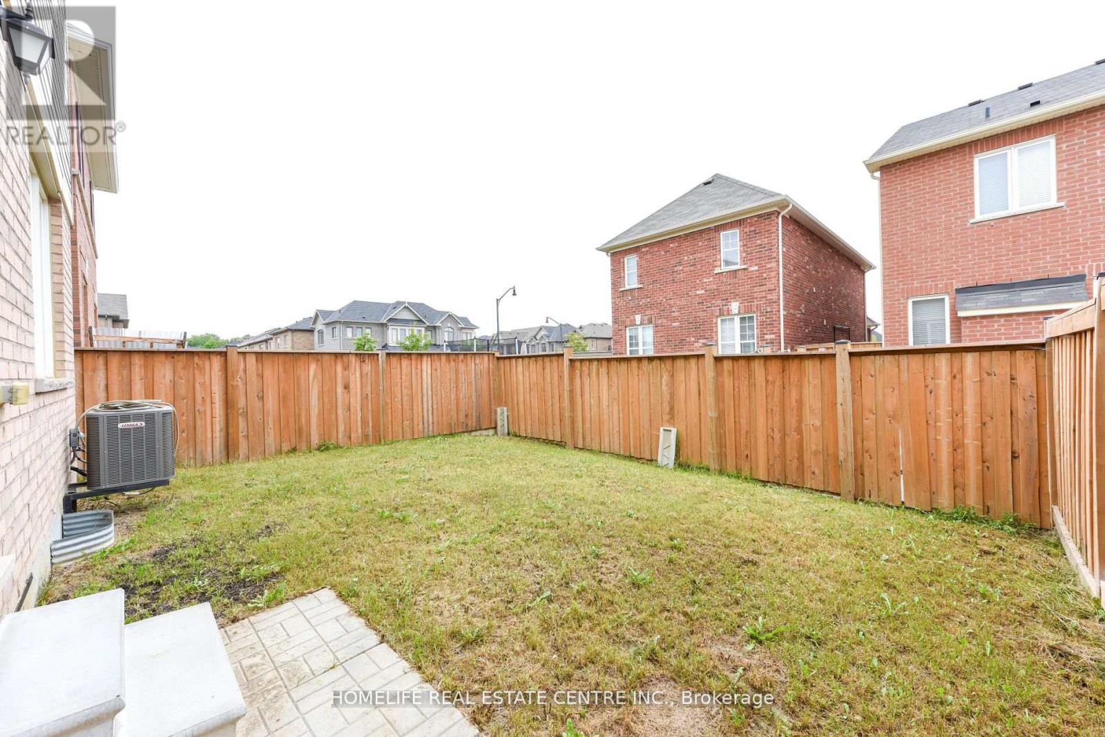 3 Averill Road, Brampton, Ontario  L7A 0B7 - Photo 35 - W11884856