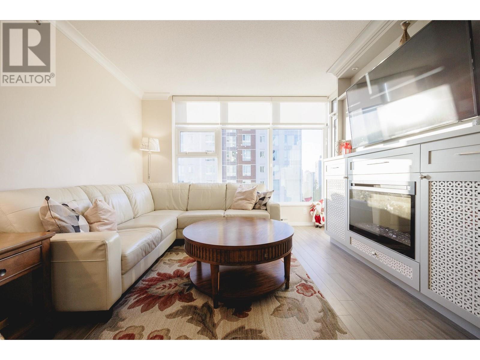 2205 3102 Windsor Gate, Coquitlam, British Columbia  V3B 0J3 - Photo 11 - R2949251
