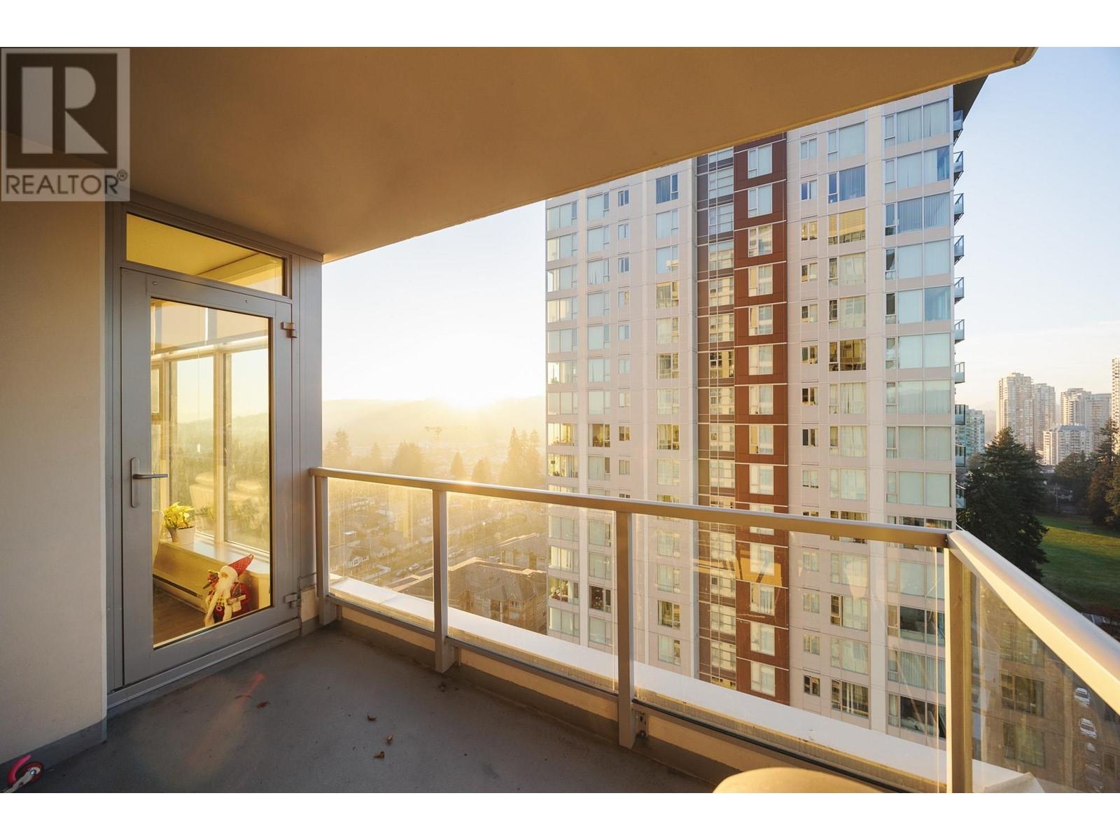 2205 3102 Windsor Gate, Coquitlam, British Columbia  V3B 0J3 - Photo 25 - R2949251