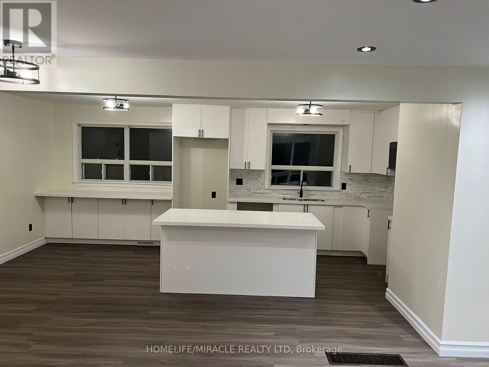 141 Chadburn Street, Oshawa (Central), Ontario  L1H 5V3 - Photo 11 - E11884329
