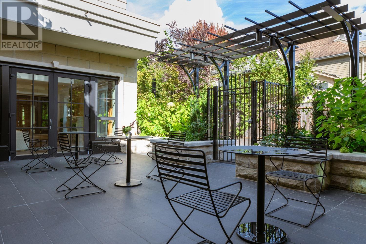 Listing Picture 34 of 38 : 410 2096 W 47TH AVENUE, Vancouver / 溫哥華 - 魯藝地產 Yvonne Lu Group - MLS Medallion Club Member