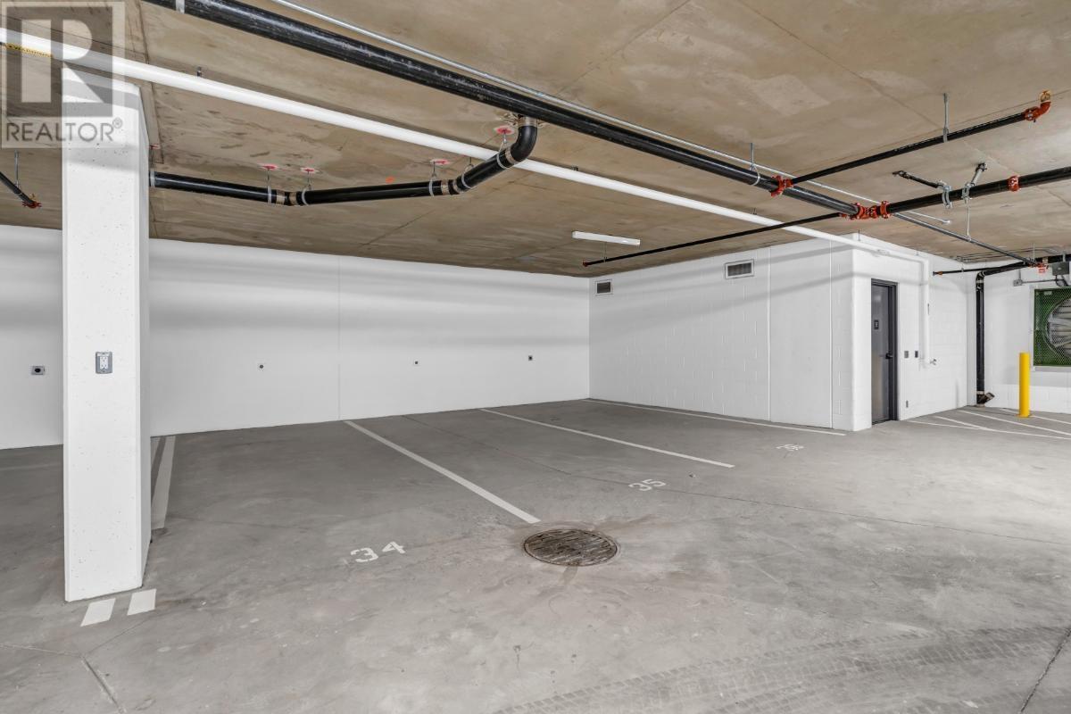 Listing Picture 26 of 38 : 410 2096 W 47TH AVENUE, Vancouver / 溫哥華 - 魯藝地產 Yvonne Lu Group - MLS Medallion Club Member