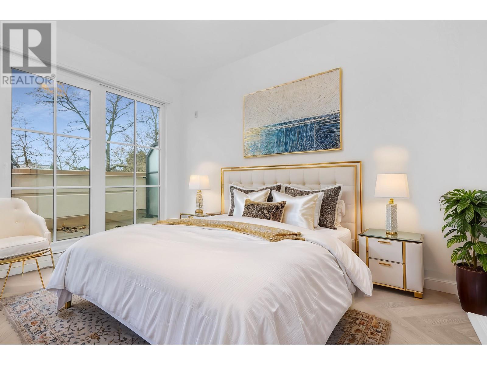 Listing Picture 3 of 38 : 410 2096 W 47TH AVENUE, Vancouver / 溫哥華 - 魯藝地產 Yvonne Lu Group - MLS Medallion Club Member
