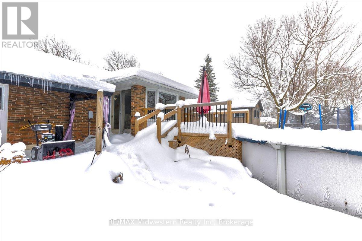 135 Queen Street, North Perth, Ontario  N0G 1B0 - Photo 29 - X11884959