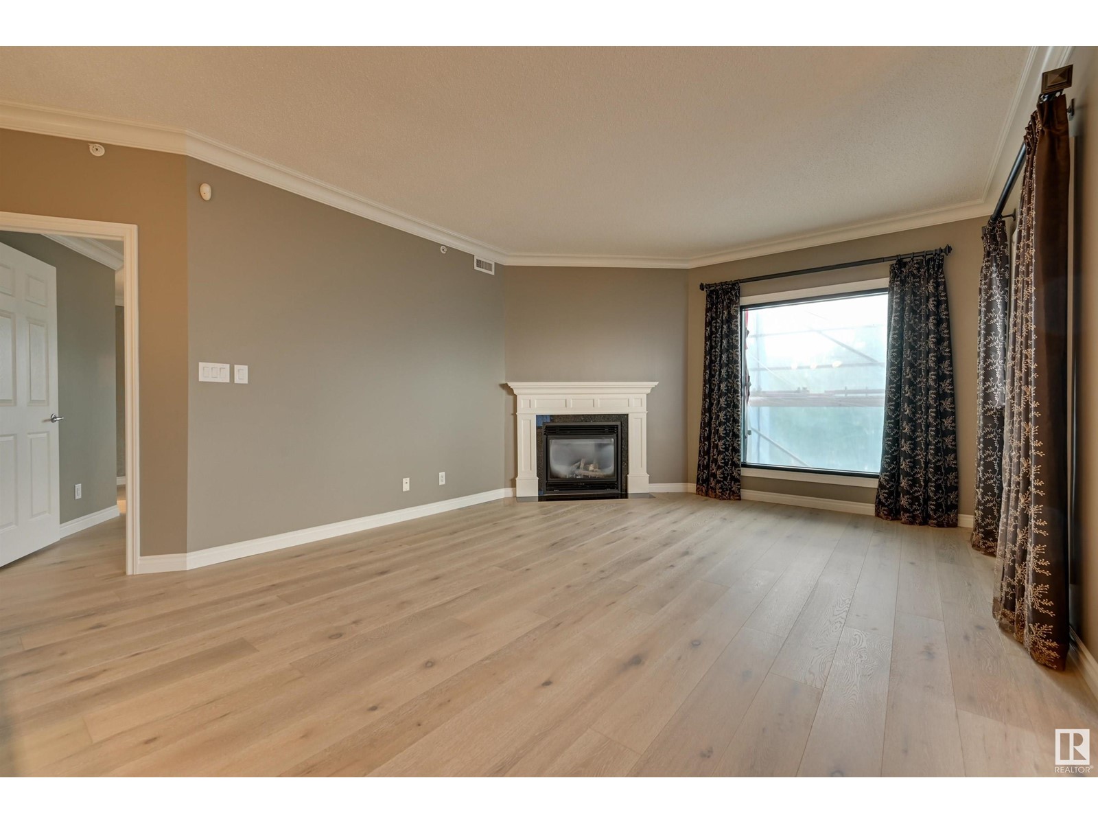 #408 10108 125 St Nw, Edmonton, Alberta  T5N 4B6 - Photo 2 - E4414839