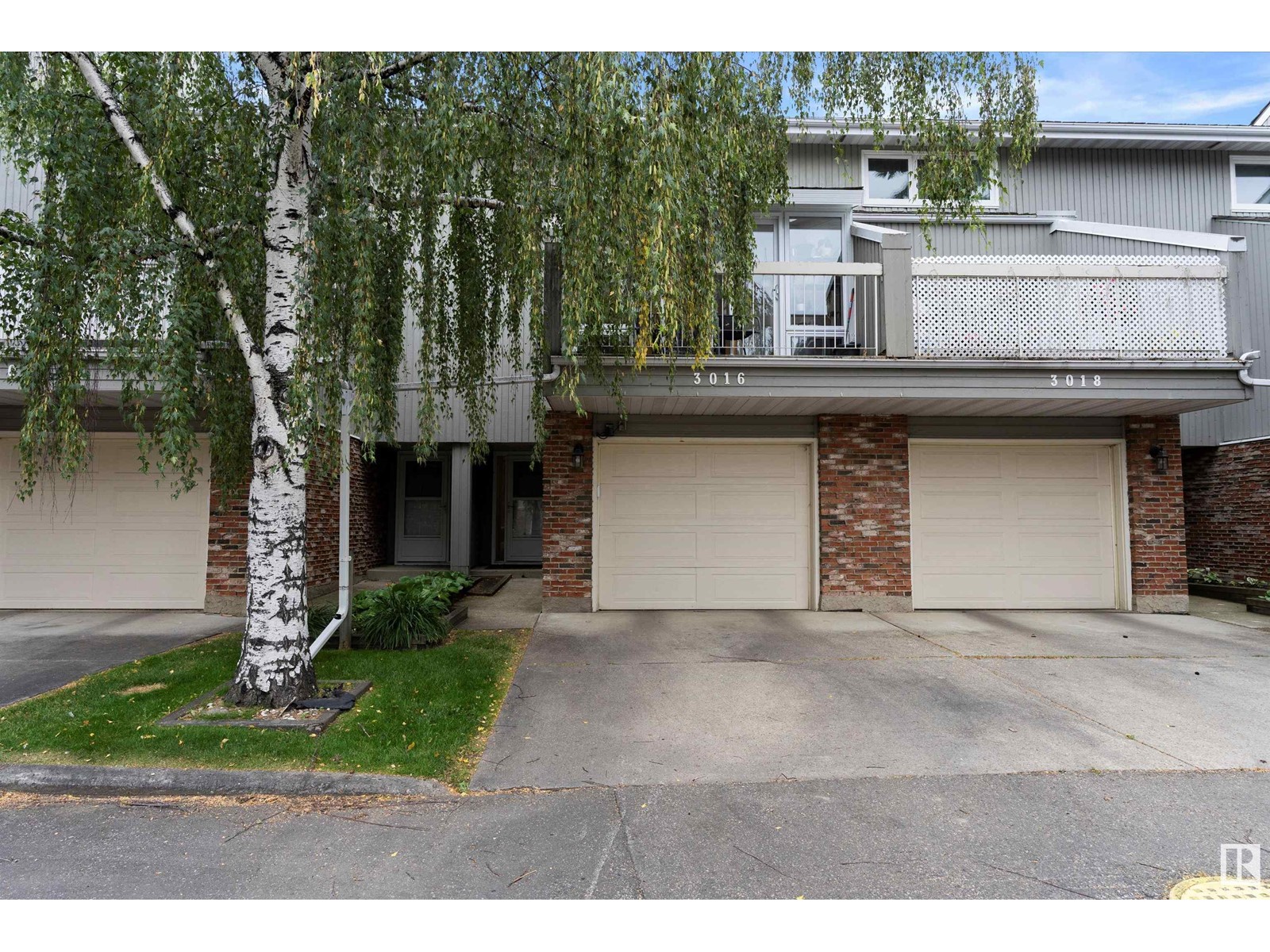 Property at 3016 108 ST NW image 1