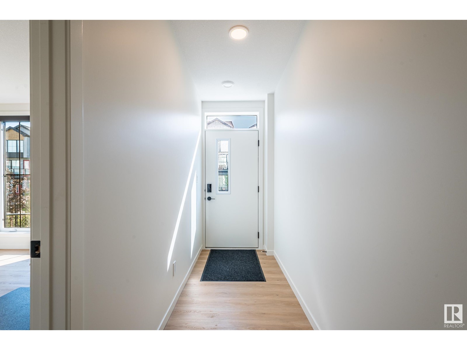 Property at 439 39 ST SW image 1