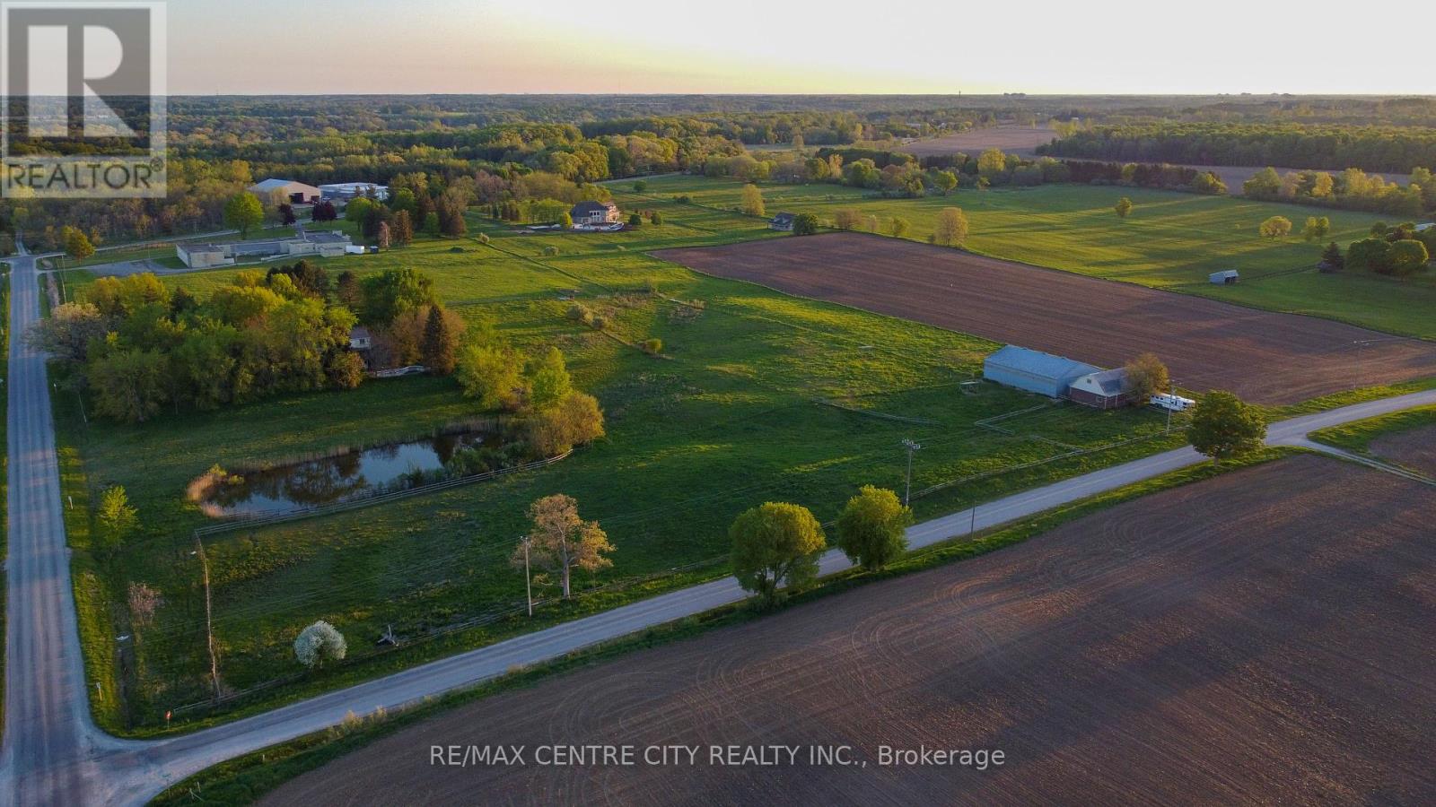 2426 Brigham Road, Middlesex Centre, Ontario N6P 1P2 - Photo 10 - X11885078