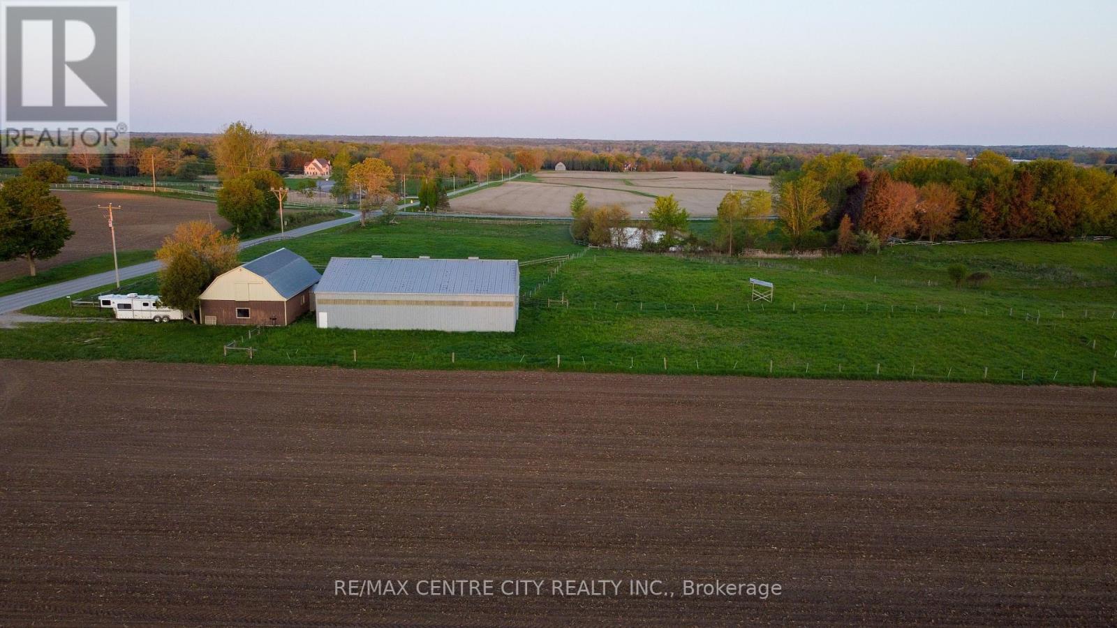 2426 Brigham Road, Middlesex Centre, Ontario N6P 1P2 - Photo 3 - X11885078